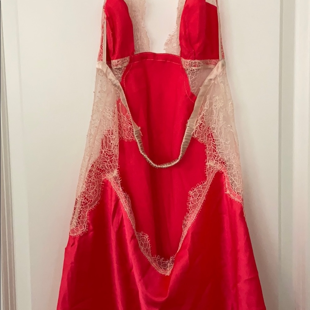 Victoria’s Secret Slip - Picture 4 of 4